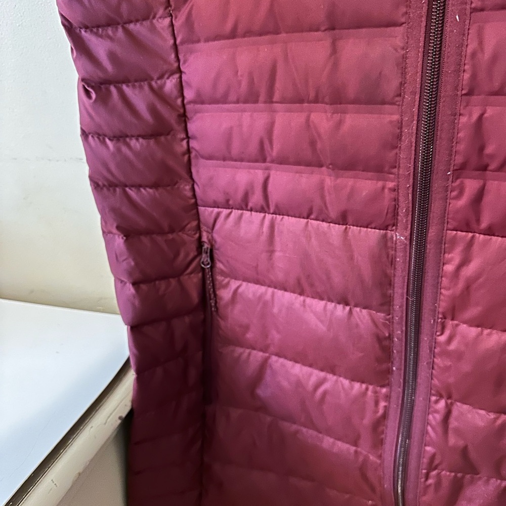 Columbia Puffer Jacket with Water-Resistant Finish - Picture 6 of 11
